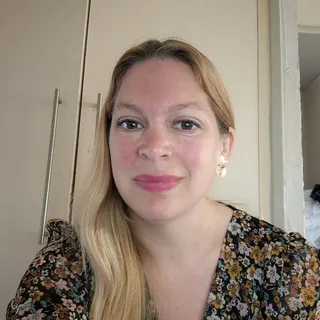 Élodie Gaborit au travail